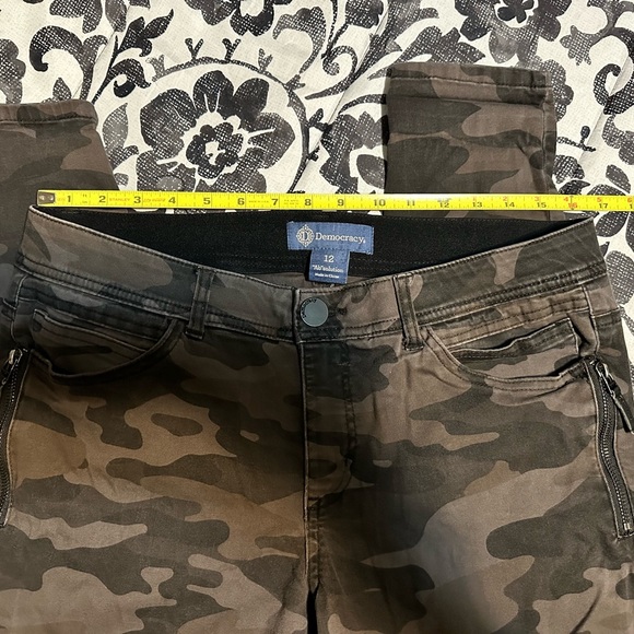 Democracy AB solution camo zip pocket detail skinny/jegging size 12 - Picture 4 of 5